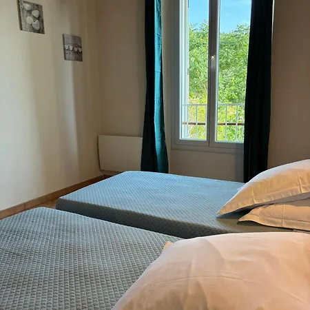 Les Allee Apartment *
